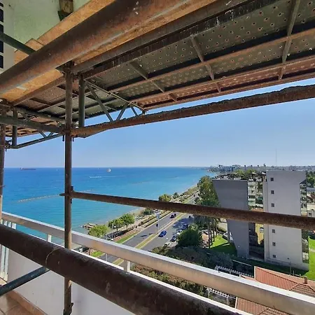Lovely 2- Bedroom Seaview Apartment In Limassol Limasol